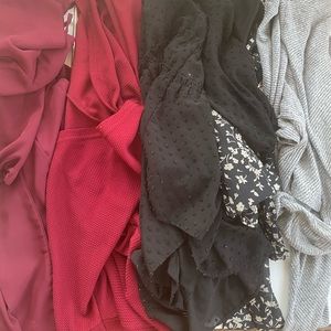 LOT: 5 blouses size S/M